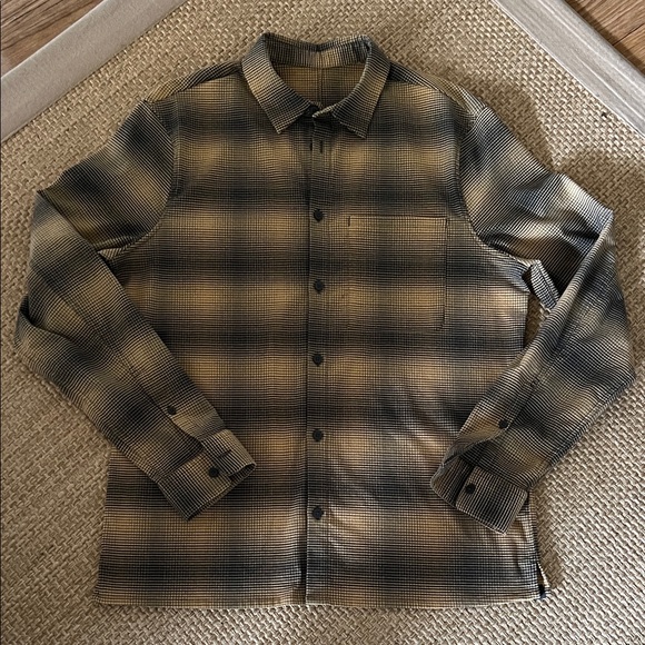 Lululemon Long Sleeve Flannel Shirt. Medium
NWOT - Picture 2 of 5